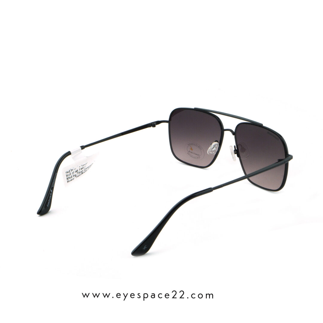 Fastrack M253GY11V Stylish Black Metal Navigator Eyewear